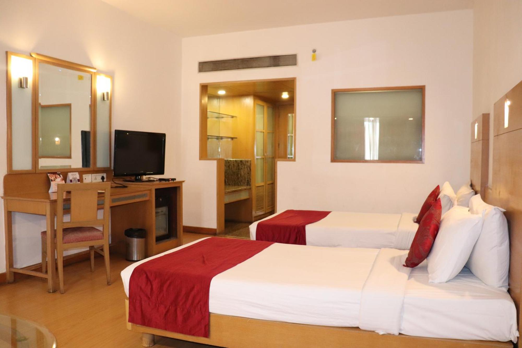 Hotel Vits Aurangabad Esterno foto