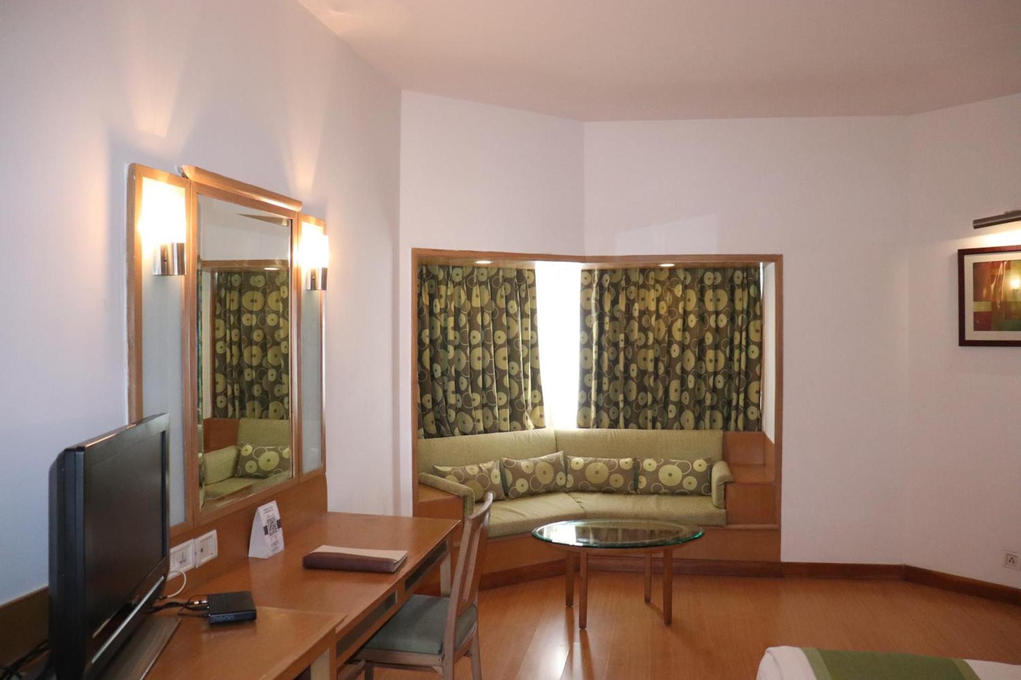 Hotel Vits Aurangabad Esterno foto