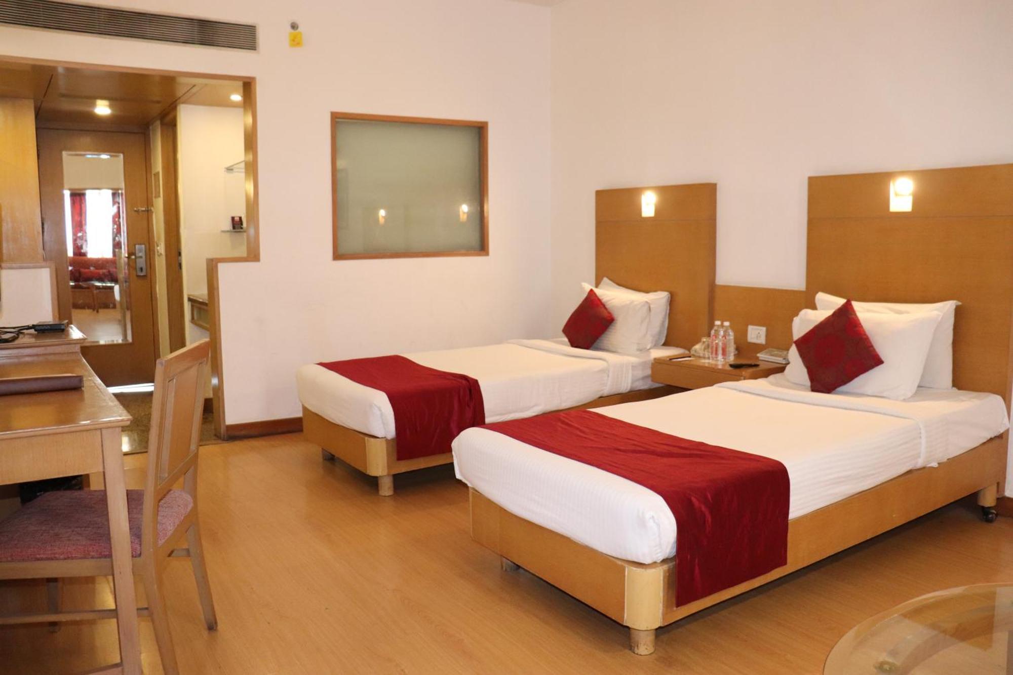 Hotel Vits Aurangabad Esterno foto