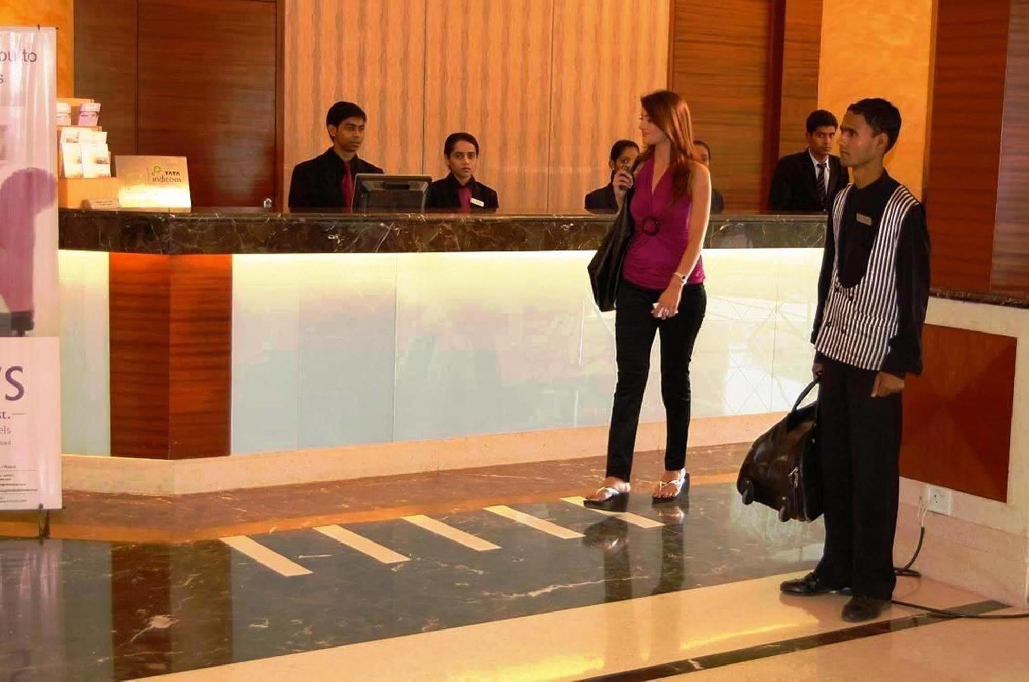 Hotel Vits Aurangabad Esterno foto