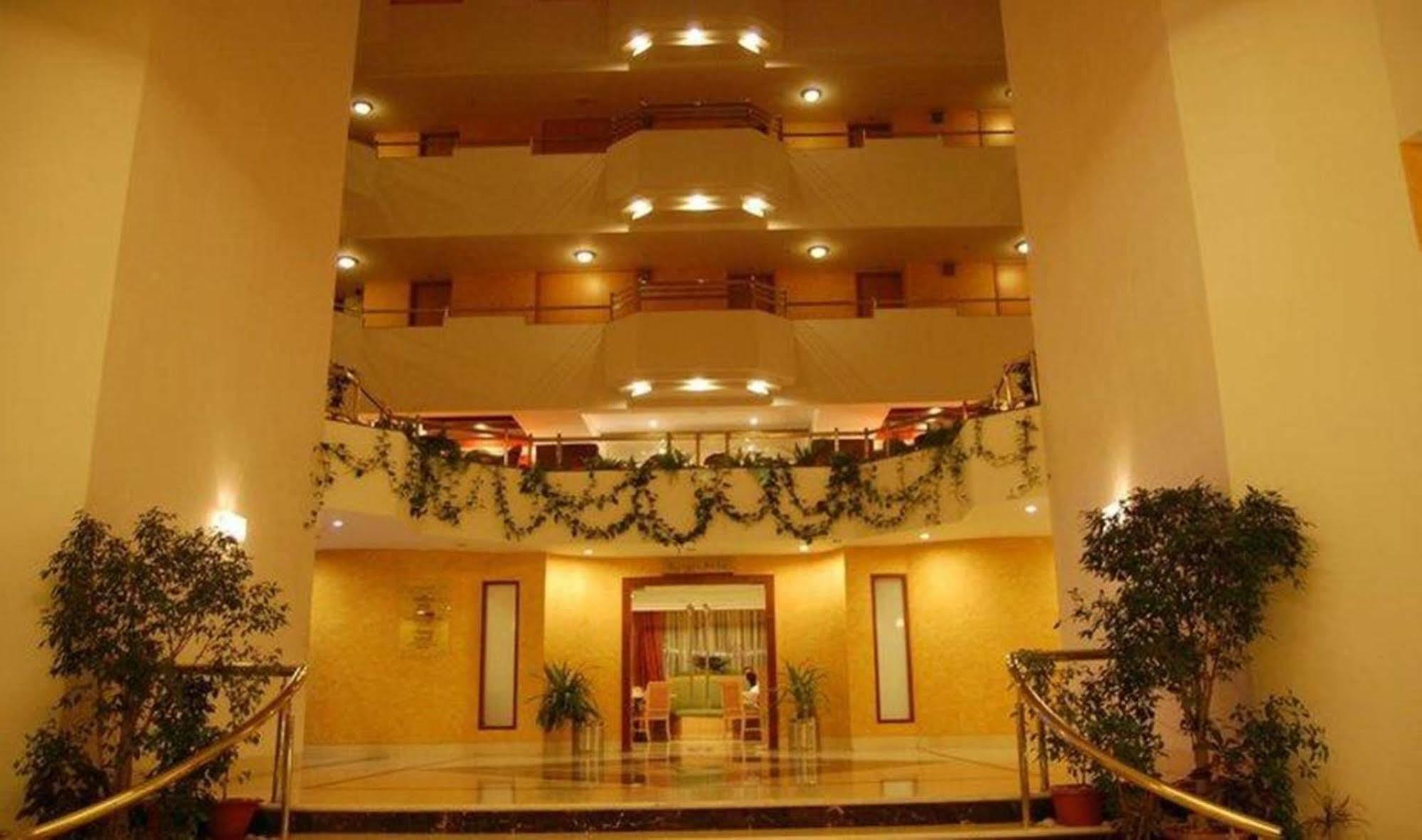 Hotel Vits Aurangabad Esterno foto